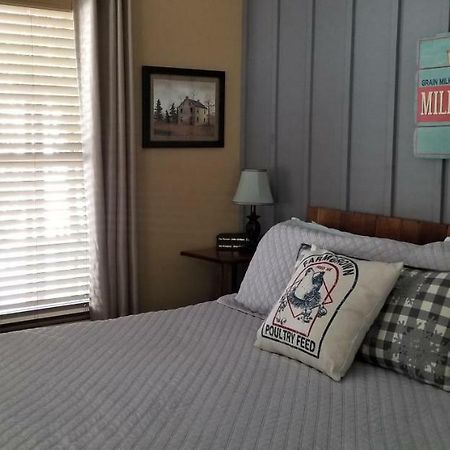 Waters Run Guest House & Suite Bittinger Экстерьер фото